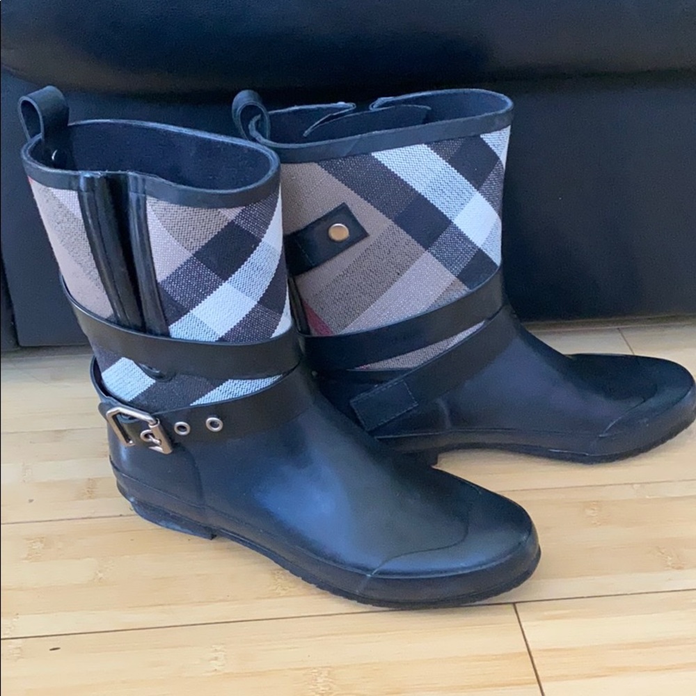 BURBERRY Rain Boots